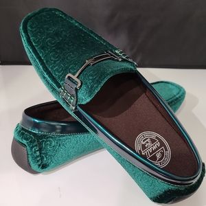 Men's Emerald Green Amali Dress Shoes. Size 9.5M